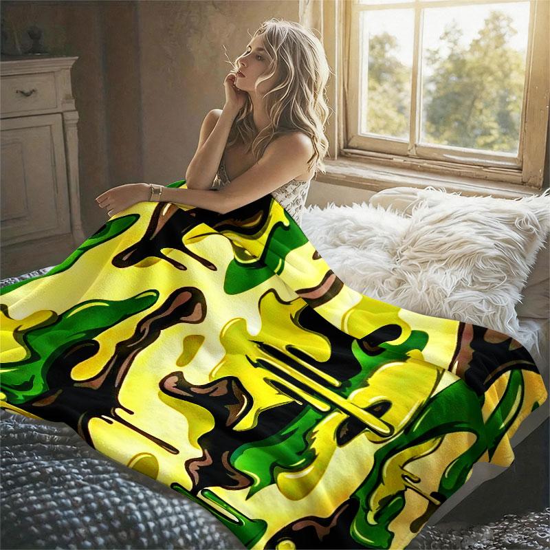 Drip Camo Print Flannel Blanket Warm Soft Halloween Christmas Decorative Couch Warm Cozy All-Season Gift