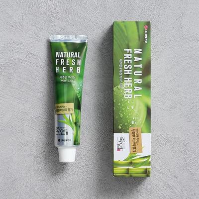Pasta de Dente Alfa com Sal de Bambu e Ervas Frescas Naturais (130G)