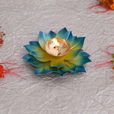 Lâmpada a Óleo Puja Lotus Diya - Deepak de Metal Pintado à Mão - Decoração de Artigos Puja para Templo Doméstico