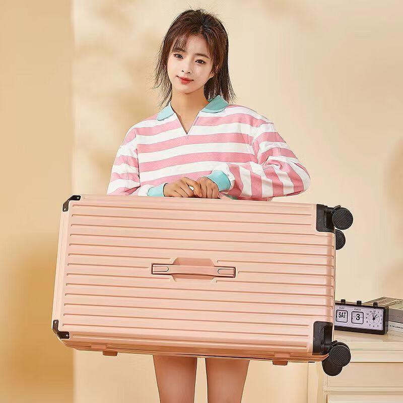 Lishen Durable Travel Suitcase with Universal Wheels