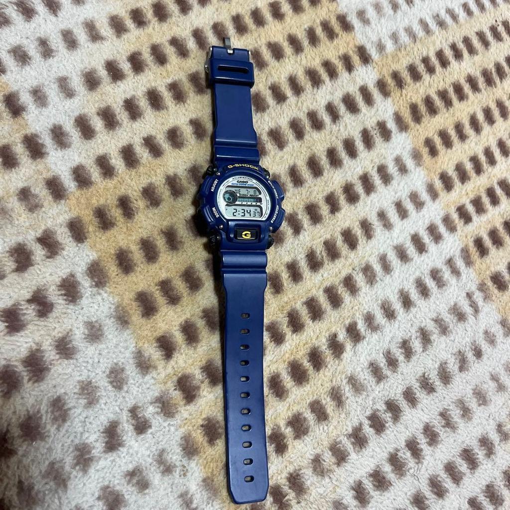 Used CASIO G-SHOCK digital watch body navy