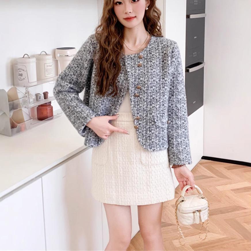 2024 Autumn/Winter Women's Faux Mink Coat: Chic, Versatile, Short Sweater-Style with Fragrance-Inspired Design