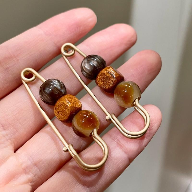 Natural tiger's eye stone series stud earrings for women Maillard exquisite retro earrings niche light luxury high-end temperament earrings