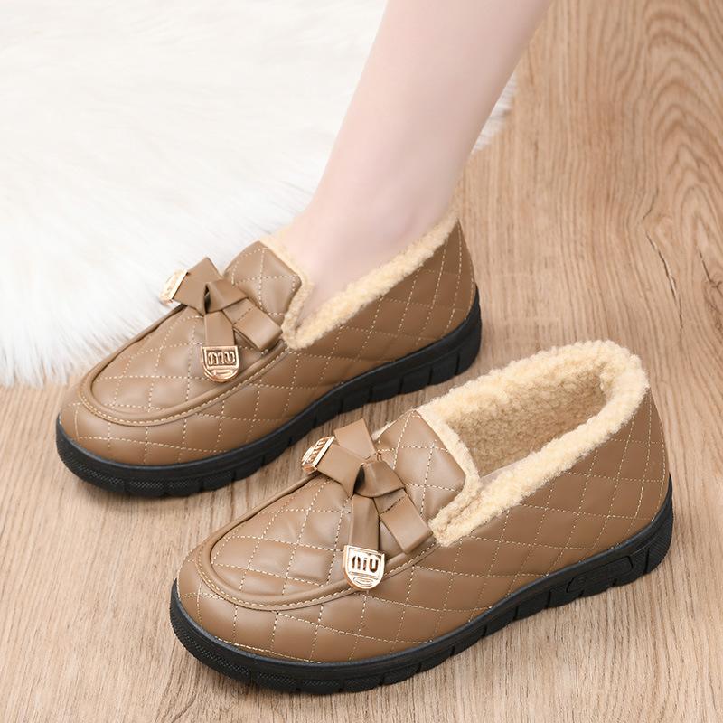 Processing Custom Loafers Women's Winter Velvet Thickened Waterproof Old Beijing Cotton Shoes Soft Sole Fashion Middle-aged and Elderly Mother Shoes