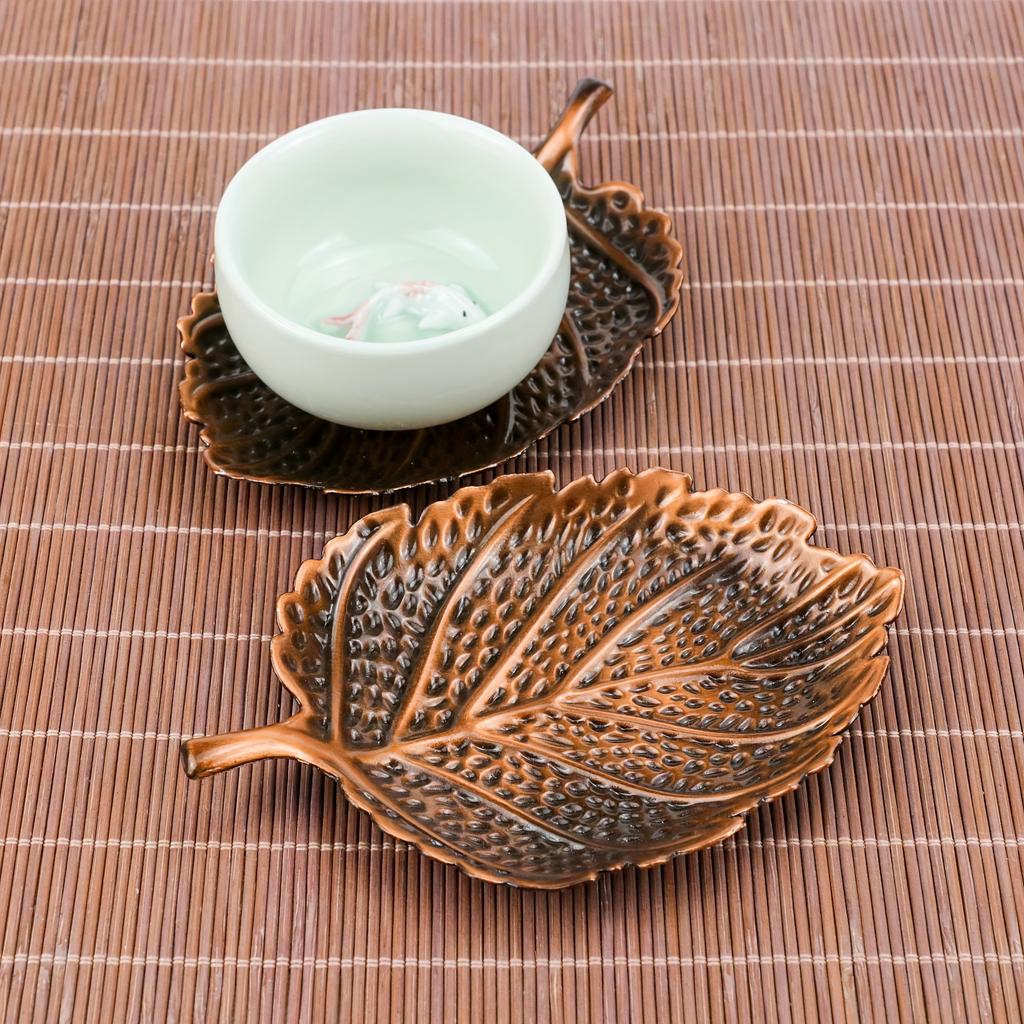 1Pc Leaf Coaster and Incense Burner - Dual Purpose Zinc Alloy Trinket Tray, Home Decor