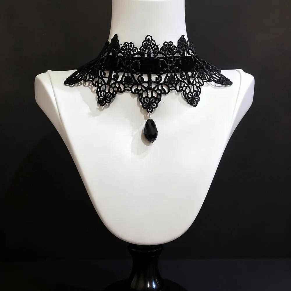 Sexy Lace Bowkot Choker Necklace for Women Gothic Collar Vintage Elegant Black Wirered Short Chain Necklace Jewelry