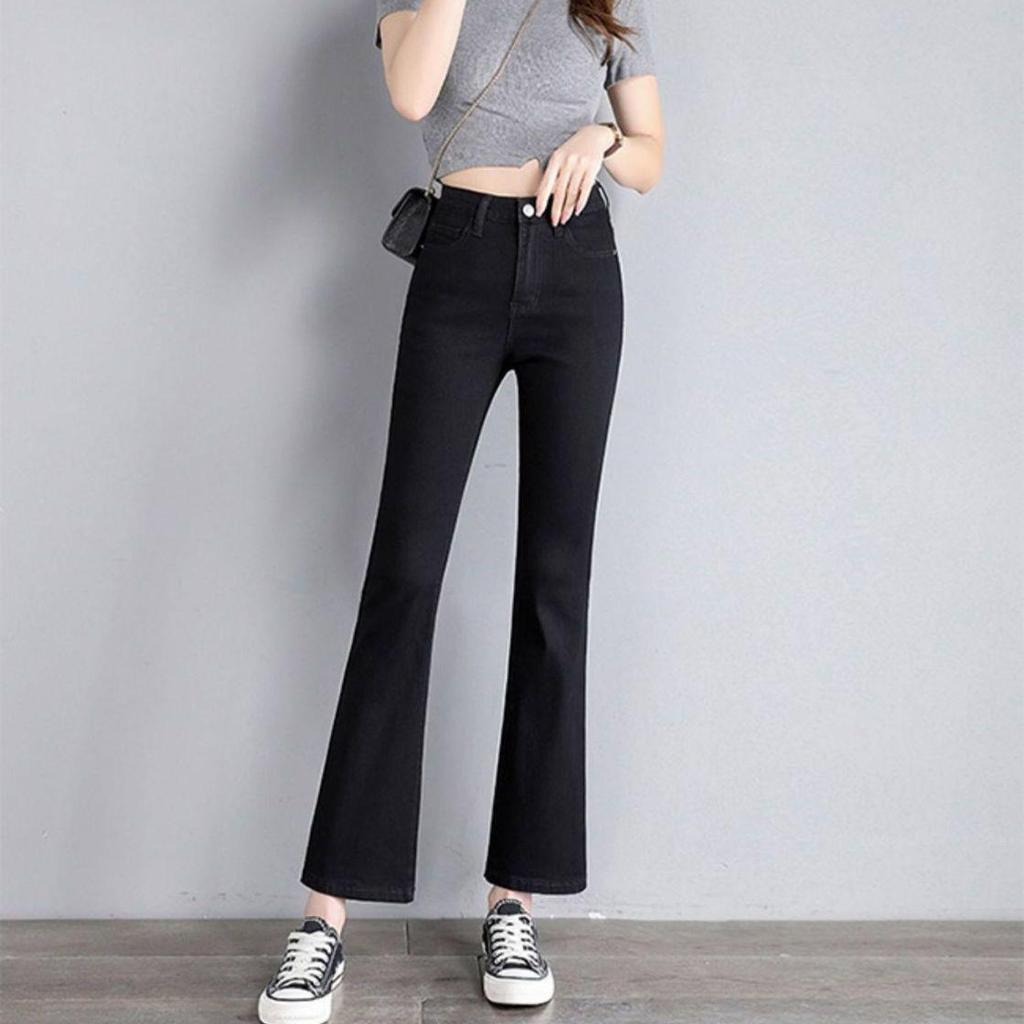 Cropped High-Waisted Slimming Black Micro-Flare Jeans for Petite Women