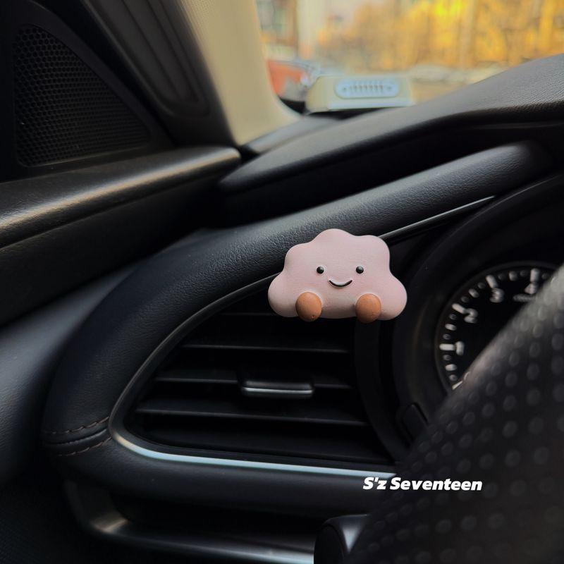 

Cute Stars and Moon Hello Kitty Car Air Freshener for New Energy Vehicles, Hand-Painted Aroma Diffuser Stone Decoration Cloud
