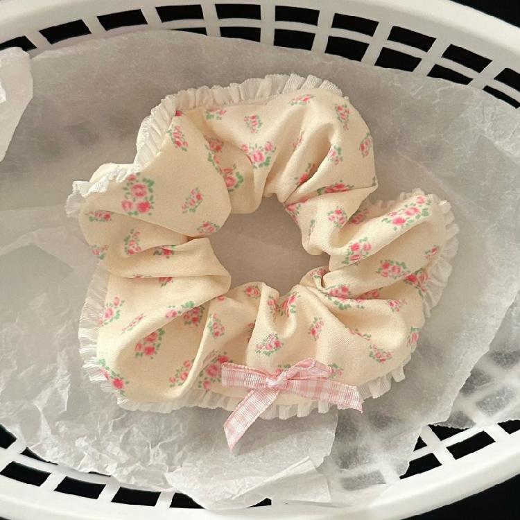 Lace Trimmed Floral Hair Scrunchy Hair Decors Stretchy Soft Fabric Ponytail Holder for Women Girls Various Hairstyles
