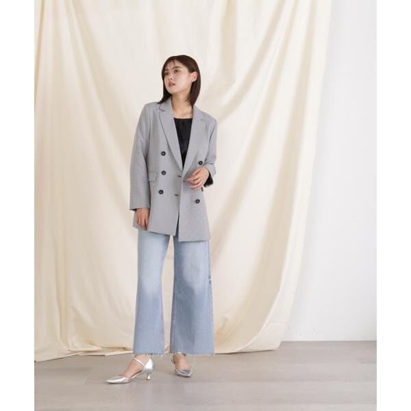 Featured in sweet magazine: Three-piece suit jacket, web-exclusive color: ecru