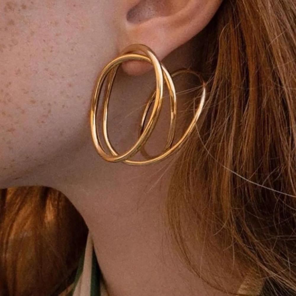 New Personalized And Fashionable Stud Earrings With Circular Loop Wraps Trendy Jewelry Accessories for Women's Gatherings