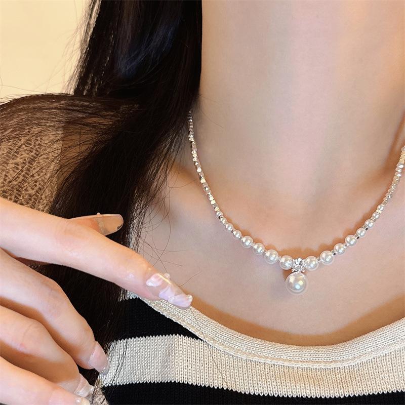 Luxury and Minimalist Design, Strong Light Pearl and Silver Chain Necklace. High-end, Gradient Square Pearl Necklace.