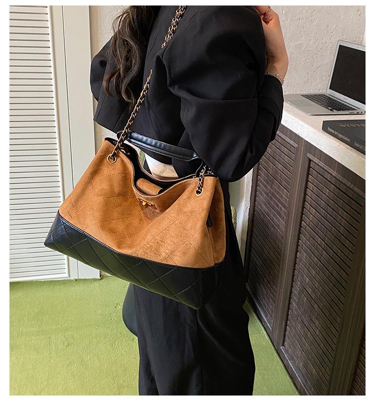 Premium feel hand bag women's 2025 new trendy suede rhombus chain shoulder bag large capacity tote bag