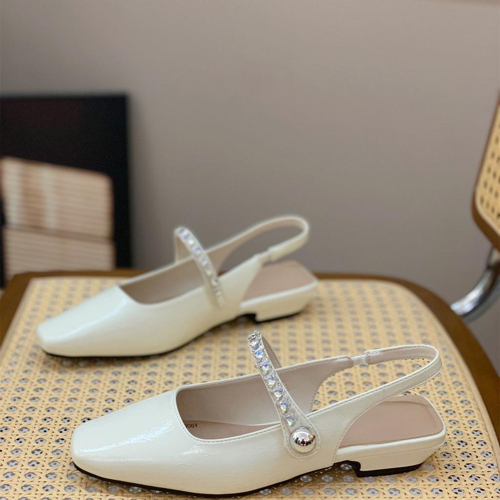 Xiaoxiangfeng flache Tasche Kopf hinten leer Sandalen Damen 2025 Sommer neue Temperament vielseitige französische Strass Mary Jane Schuhe