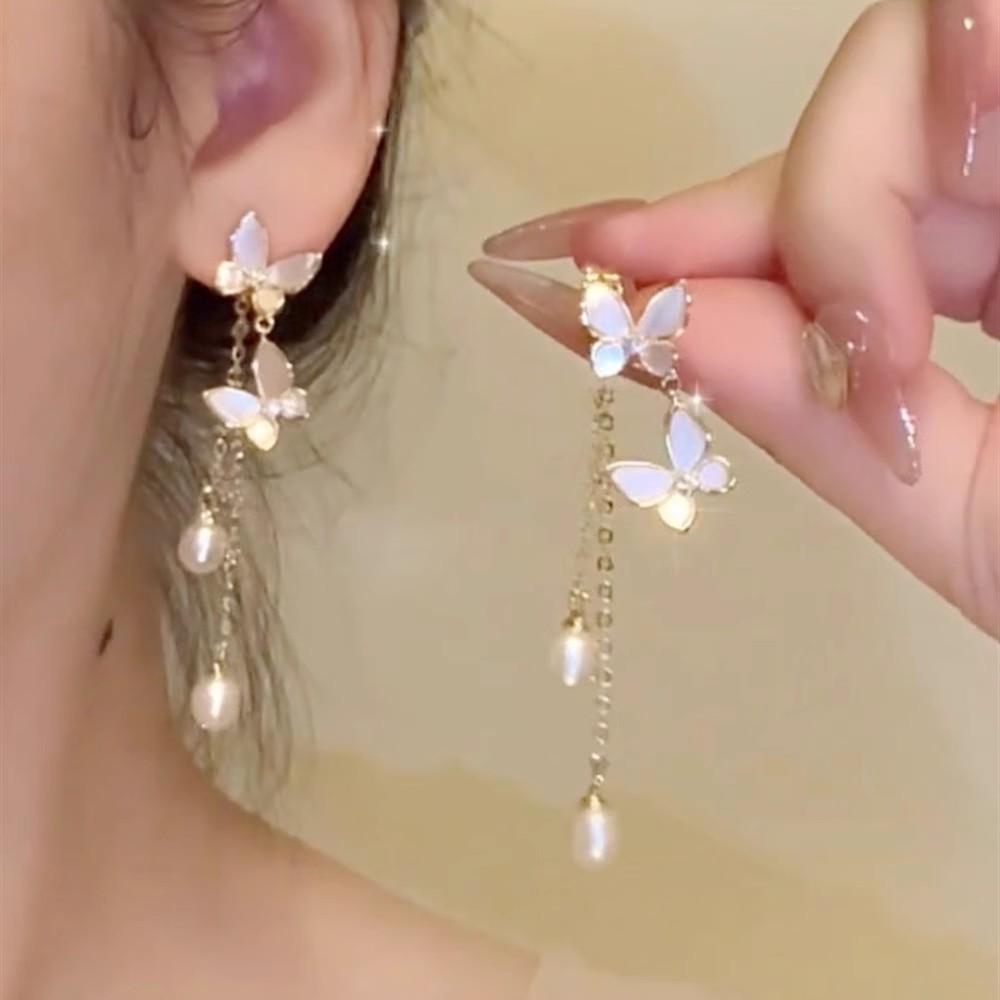 2025 Spring/Summer Floral Pearl Stud Earrings - Elegant Women's Light Luxury Edition