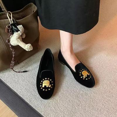 2024 Herfst Frans Geborduurde Suède Instappers Ronde Neus Platte Loafers voor Dames