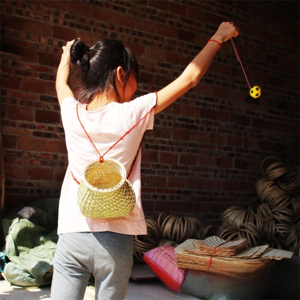 Lightweight Bamboo-woven Baskets Round Handmade Woven Storage Container Farmhouse