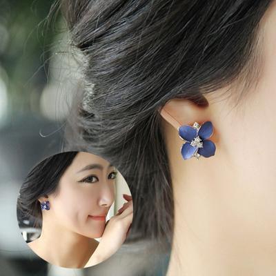1 Pair Earrings Flower Gardenia Shape Shiny Rhinestone Contrast Color Electroplated Anti-Rust Anti-Allergy