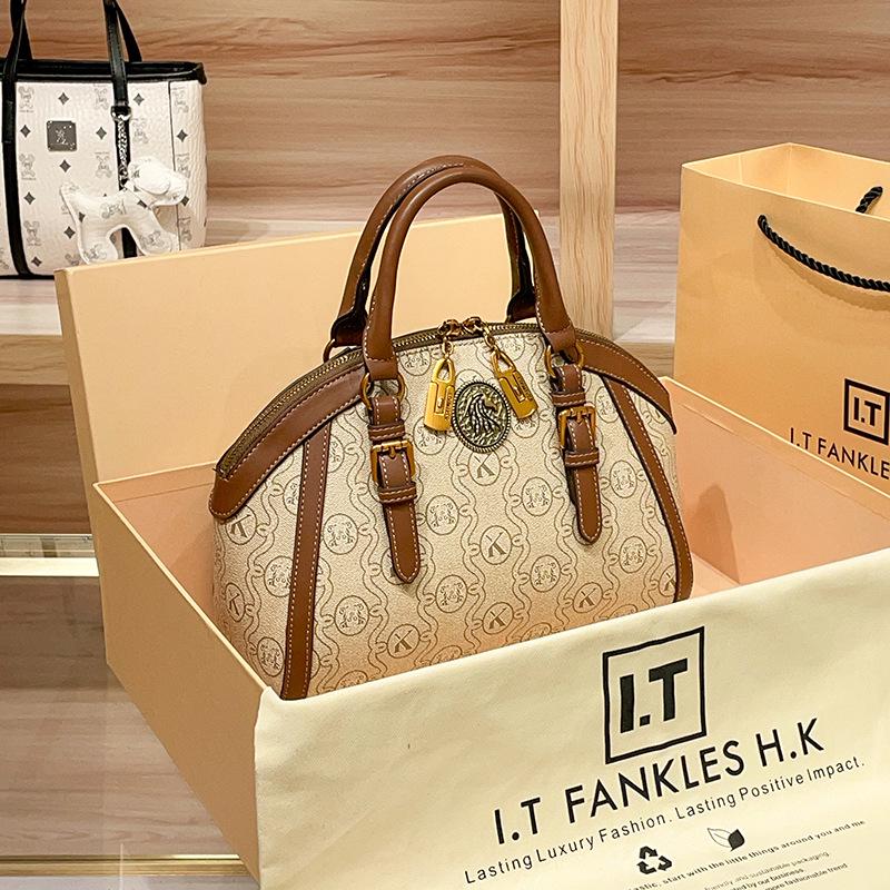 2024 Women's Genuine Leather Retro Crossbody Shell Handbag