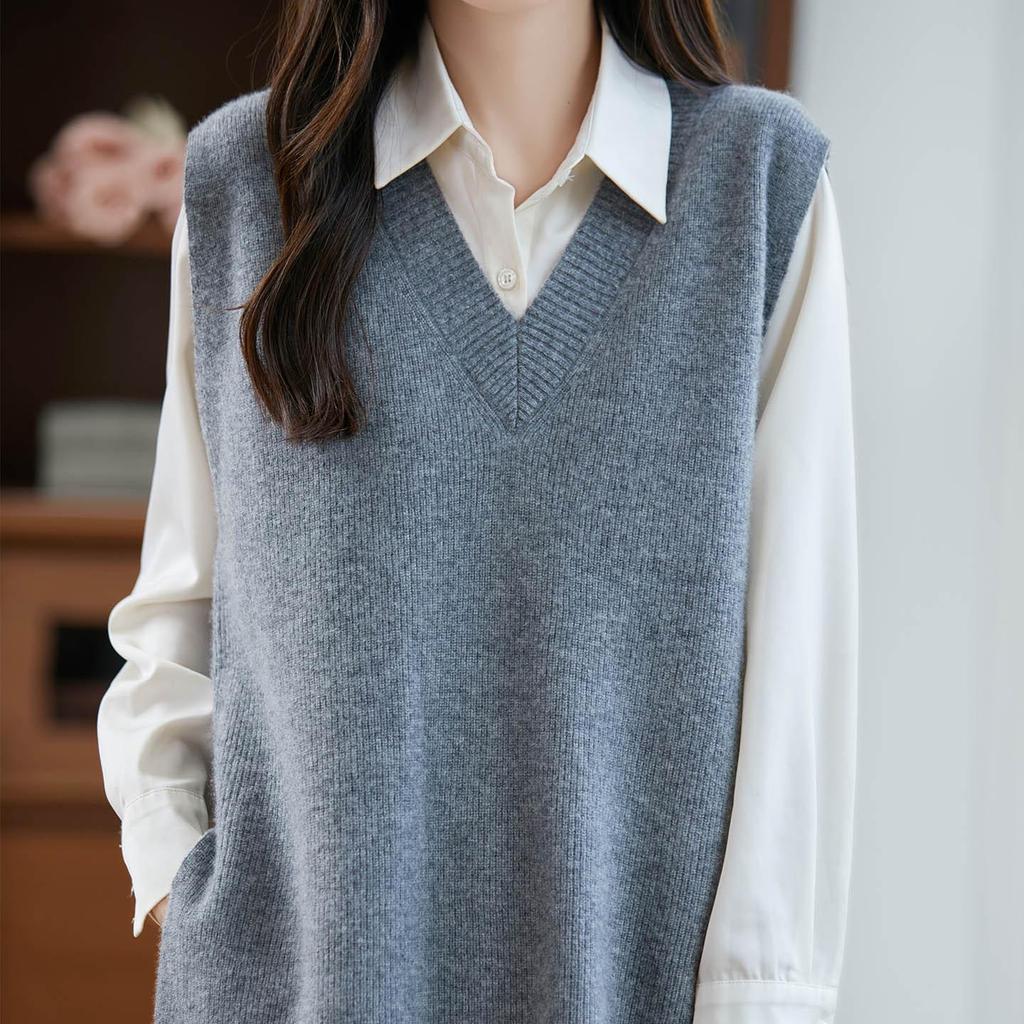2025 Women's Pure Wool Knit Vest - Autumn/Winter Sleeveless Sweater, Perfect for Layering