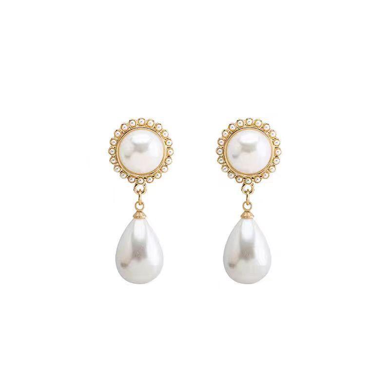 Light luxury niche pearl celebrity style exquisite stud earrings female versatile temperament simple atmosphere earrings high-end ear jewelry