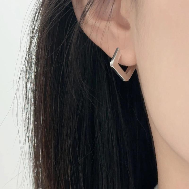 Women's Hollow Star Ear Sleeve Earrings Bohemian Retro Fake Cartilage Earring Clip Earrings Female Earrings