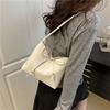 Retro simple red underarm bag women's summer niche design versatile casual commuting shoulder handbag