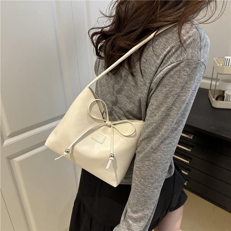 Retro simple red underarm bag women's summer niche design versatile casual commuting shoulder handbag