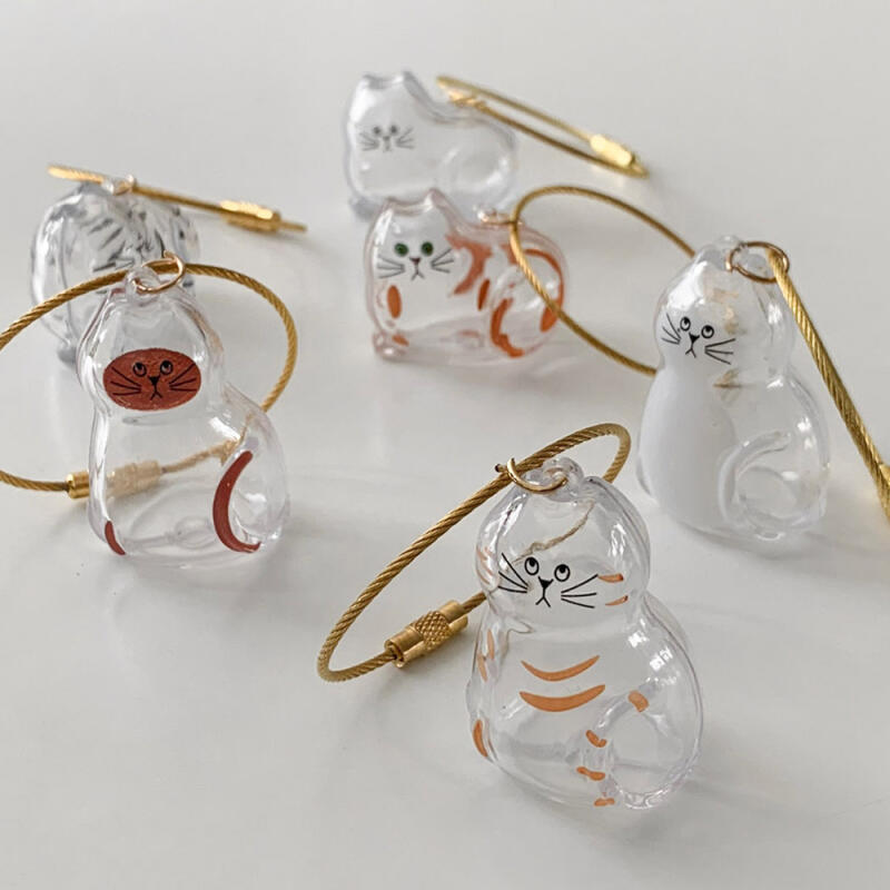 Cat Transparent Memory Capsule Keychain Fur Ball Storage