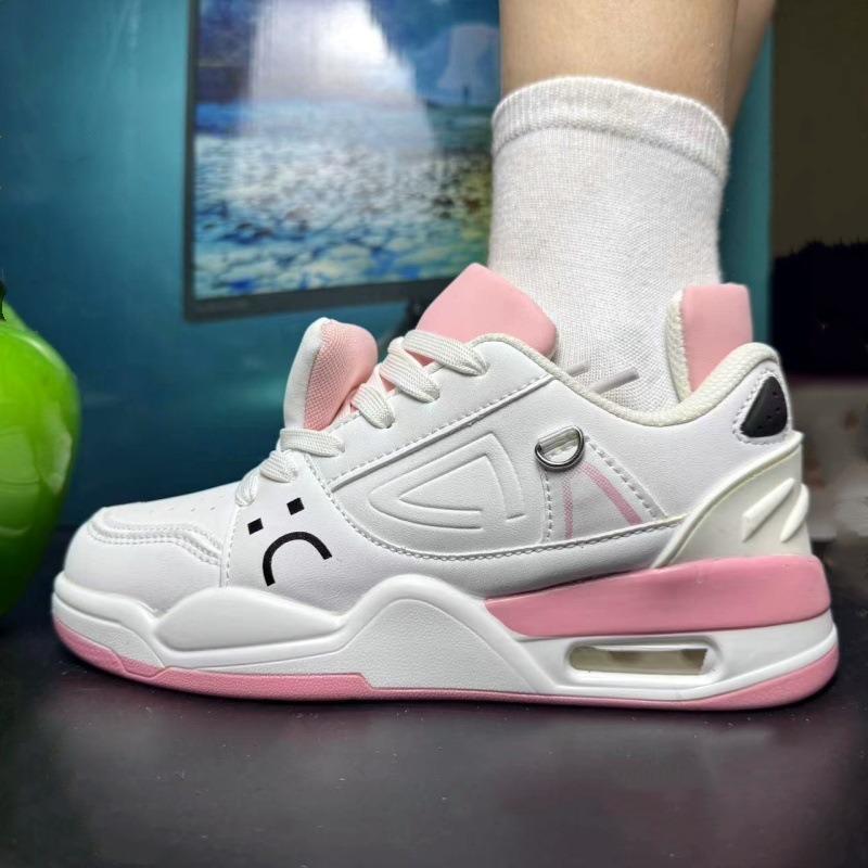 Spring and Summer Men's Shoes Trend Versatile Casual Niche Street Shooting Retro Air Cushion Sports Shoes