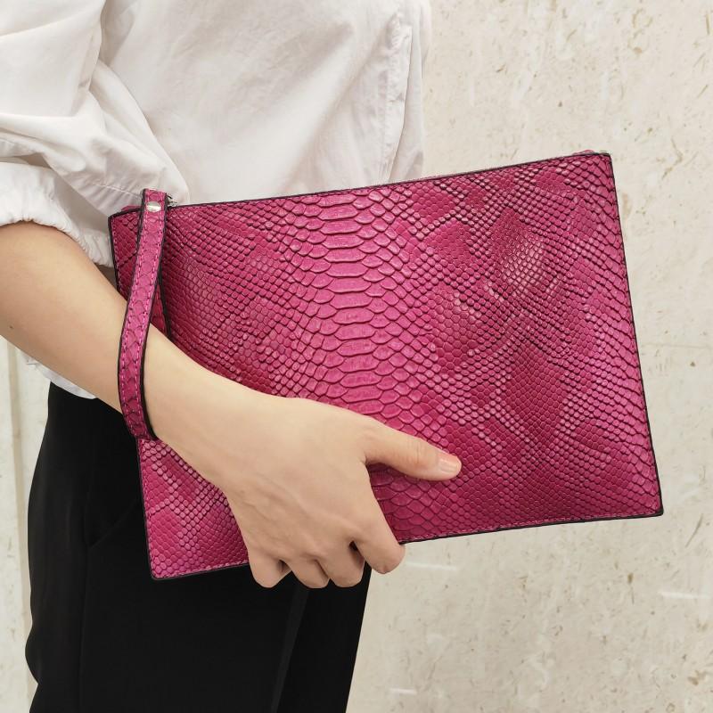Luxe 3D Slangenhuidpatroon PU Leer Cluch Tas Mode Envelop Handtas met Polsbandje 30x22cm pink