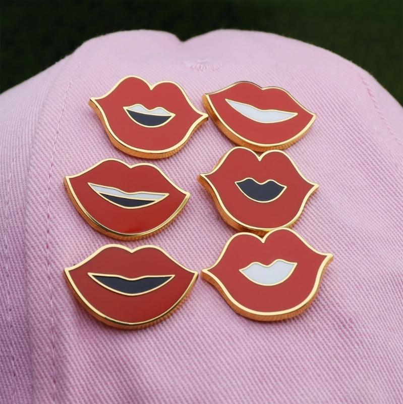 Mouth Shaped Lapel Pin Handmade Jackets Bag Backpack Badge Accessory Clothing Accessories for Elegant Women and Girls