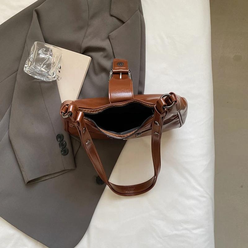 2024 Design cu centură de iarnă Y2K Design retro Geantă de mână mică din piele PU Genți de mână de modă pentru femei Geantă de umăr la tendință