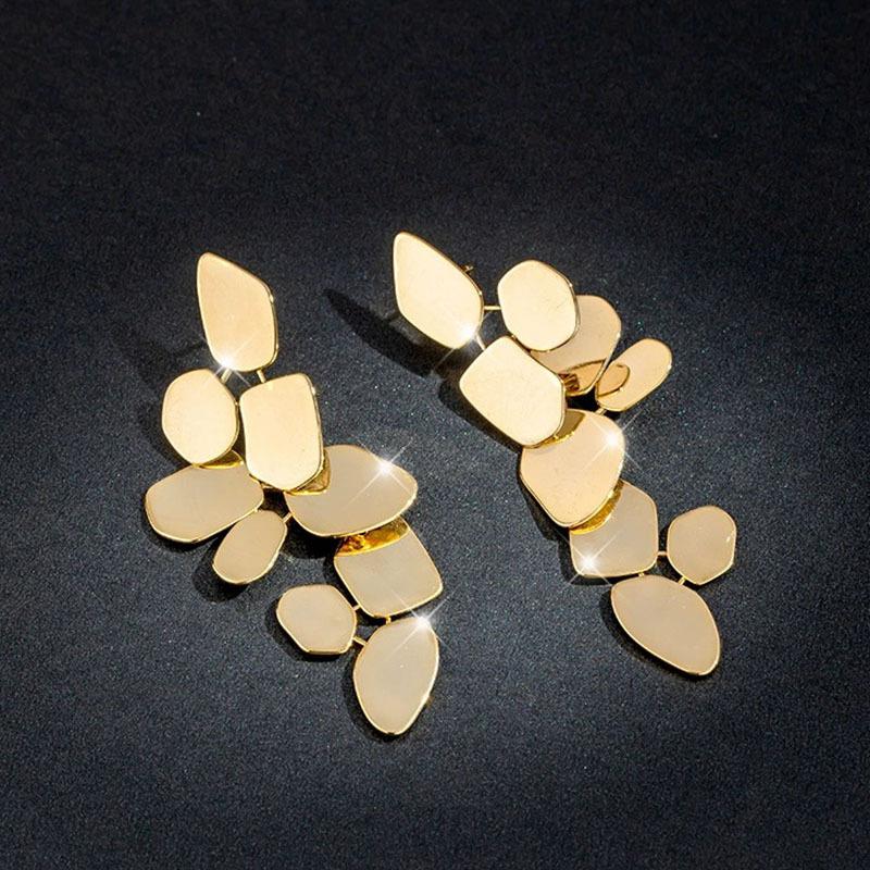 Exaggerated Twist Metal Dangle Earrings for Women Gold Punk Female Hanging Earrings Boho Geometry Ear Jewelry