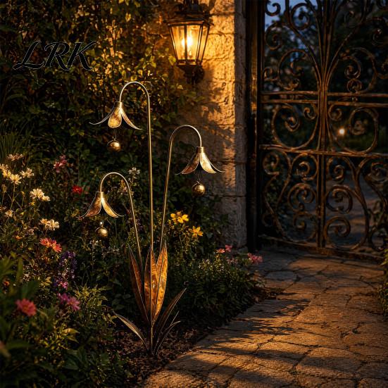 Vintage Style Garden Ornament Calla Lily Stake with Bells, 24 Inch Metal Triple Flower Wind Chime, Terrace Accessory Weatherproof Iron Outdoor