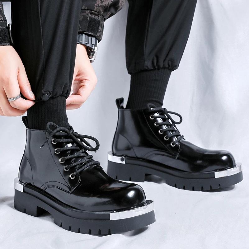 Neue Herren Leder Freizeitschuhe Britischer Stil Motorradstiefel Herren Schnürschuhe Herren Low Top Schuh Rutschfest Winter Basic Stiefel