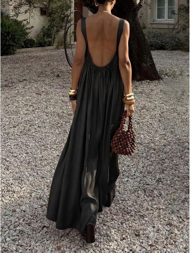 Elegant French Pleated Spaghetti Strap Summer Dress with Back Cutout