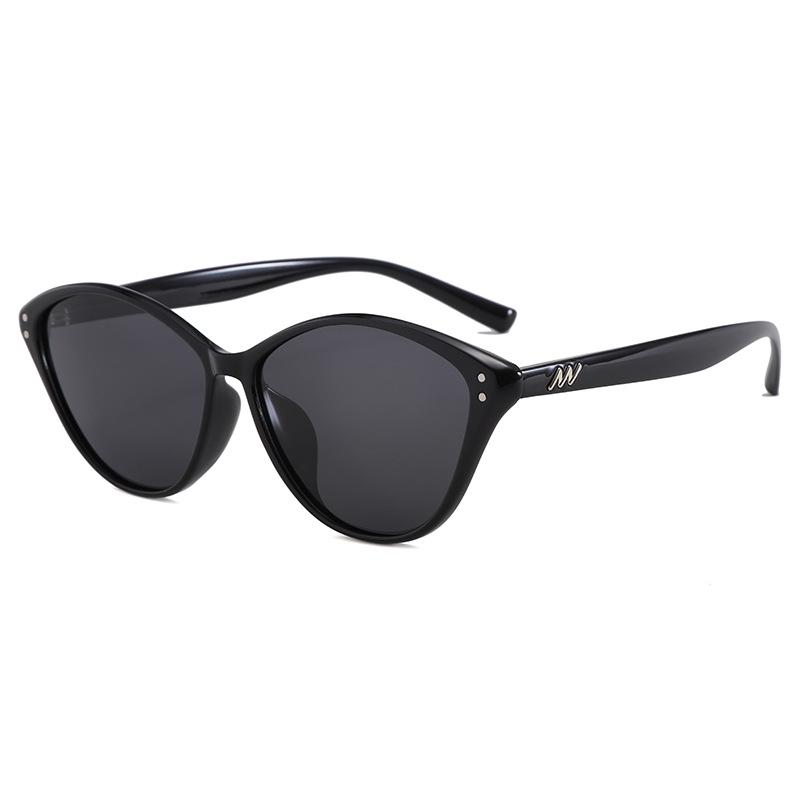TR Ultralight Retro Cat-Eye Sunglasses 2025 - Slim Face Polarized UV Protection