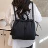 Einfache Nyl-Tragetasche Leichte Tragetasche Daunen gefüllt Stilvolle Umhängetasche Pendler Schulrucksack Reise Damen Crossbody-Tasche