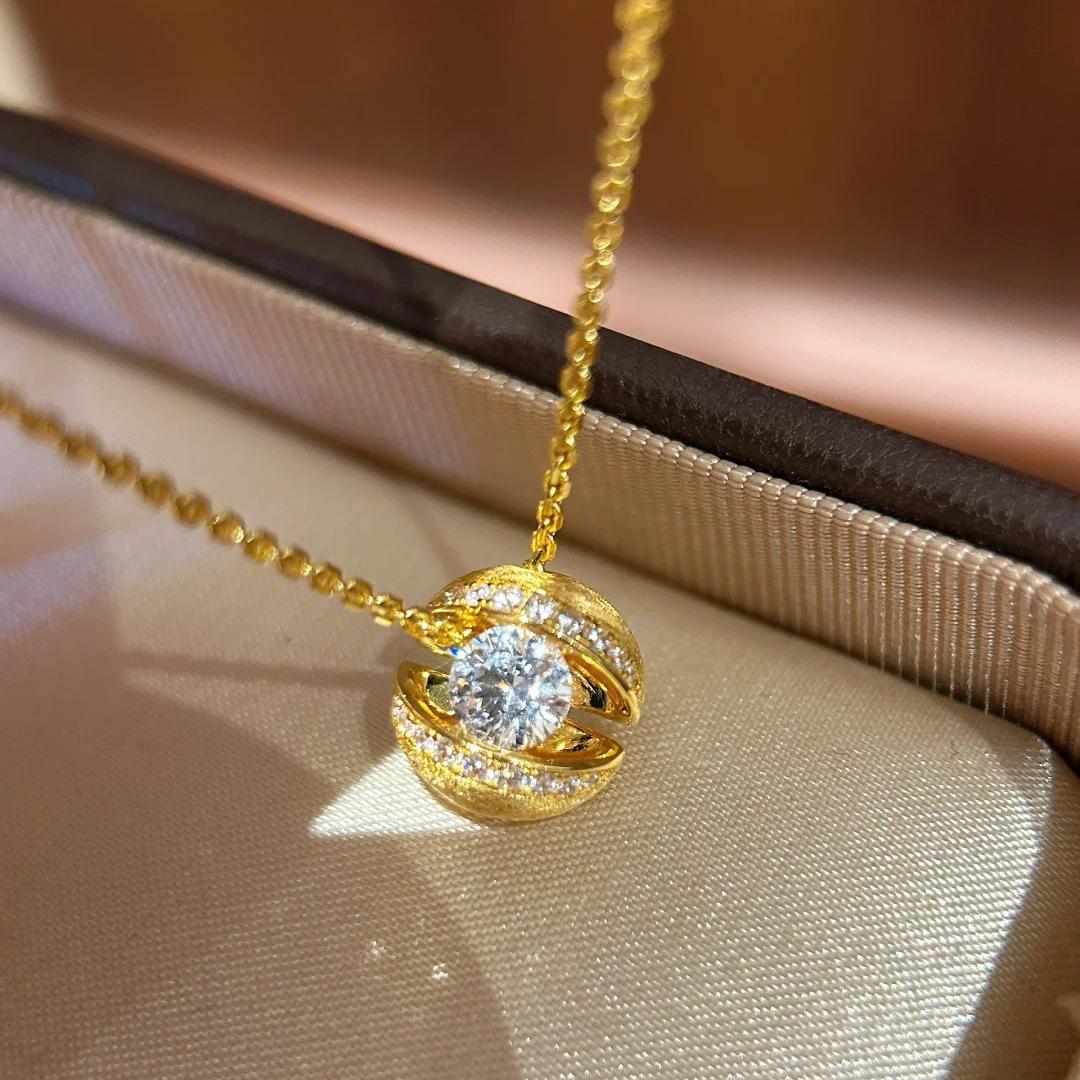 

2026 Light Luxury Suspension Inlaid Red Diamond Brushed Craft Red Corundum Pendant Advanced Sense Suspension Planet Pigeon Blood Necklace Female 45cm