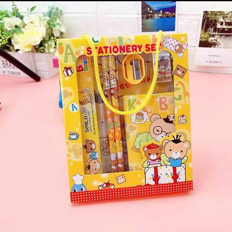 6-teiliges Schulschreibwaren-Set, Schulbedarf inklusive 2 Bleistiften, Radiergummi, Anspitzer, Lineal, süßem Notizbuch, Geschenken für Kinder