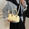 Hand Carry High-end Pillow Bag Women's 2025 New Korean Version Fashion Shoulder Bag Niche Design Temperament Portable Women's Bag