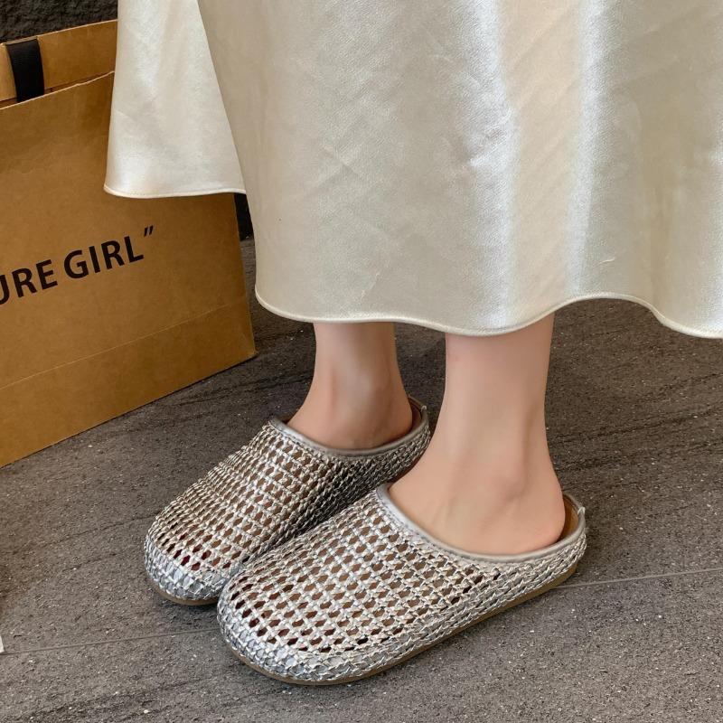 Fashion Women's Baotou Mesh Hollow Out Slipper Summer New Flat Sole Non Slip Breathable Lightweight Big Size Outdoor Half Slipper Sandal