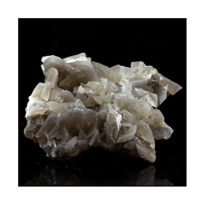 Pierres et Minéraux. Calcite. 2673.0 ct. Lamalou-les-Bains, Hérault, France..