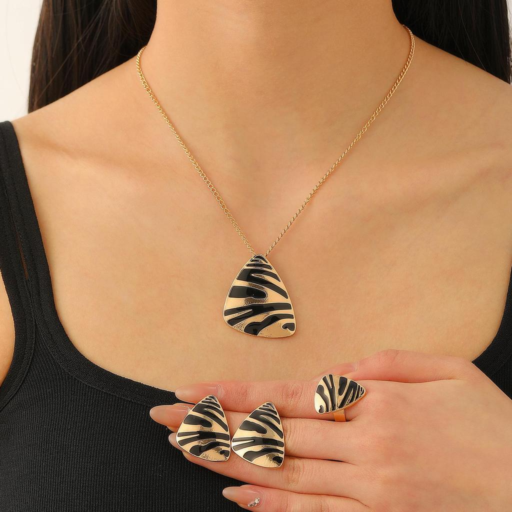 Retro Fashion Design Sense Leopard Print Necklace Earring Ring Three Piece Set