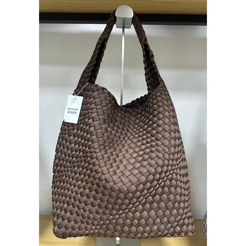 

Pure woven bag diving material mother armpit bag fashionable versatile large capacity new model темный кофе