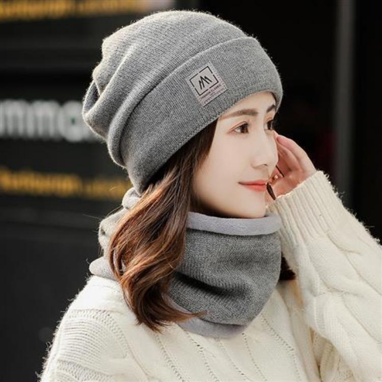 Hat Women's Winter Korean Edition Leisure Cycling Warm Anti Cold Ear Protection Women's Neck Knitted Hat Autumn and Winter