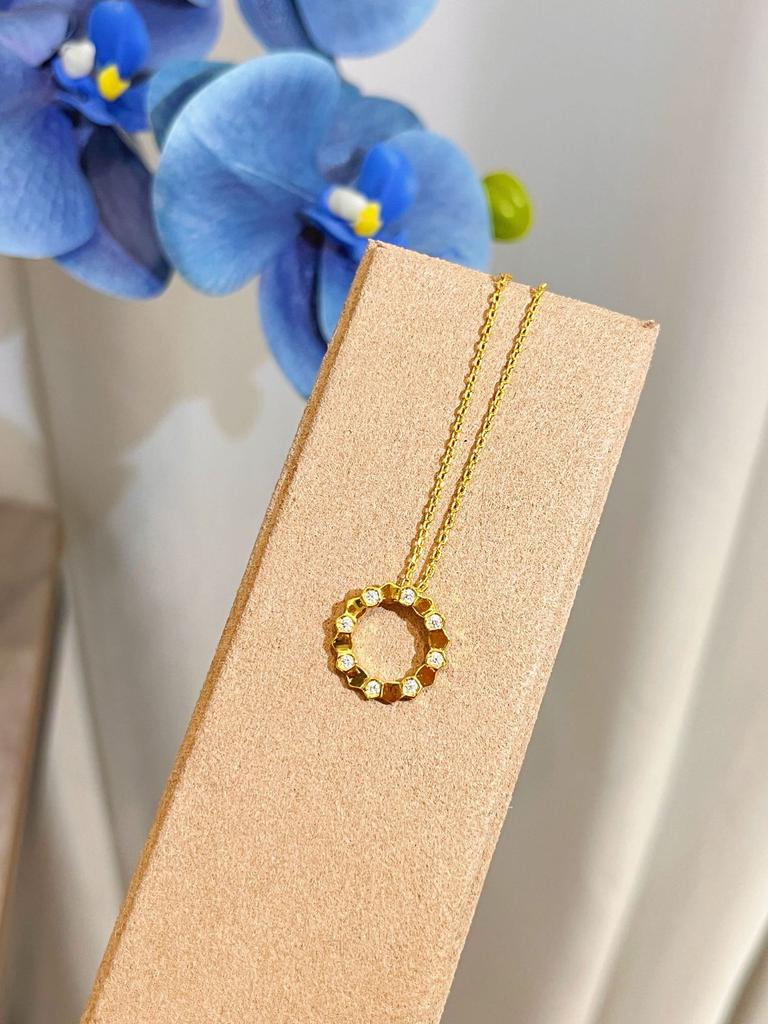 Premium Sense Honeycomb Point Drill Circle Clavicle Chain Simple And Versatile Stack Wear Light Luxury Design Necklace