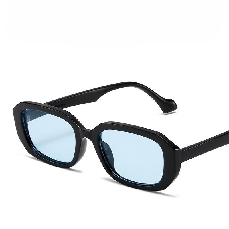 Fashion Unisex Oval Frame Sunglasses with UV400 Protection Leopard Pattern Vintage Travel Sunglasses for Outdoor Activities