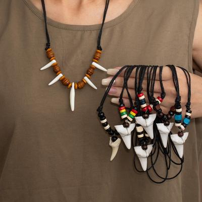 Retro Ethnischer Stil Imitation Haifischzahn Halskette für Ethnische Accessoires und Schmuck.